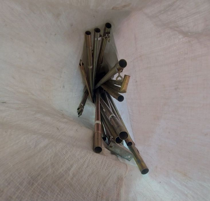 Cort brand  din trei piese