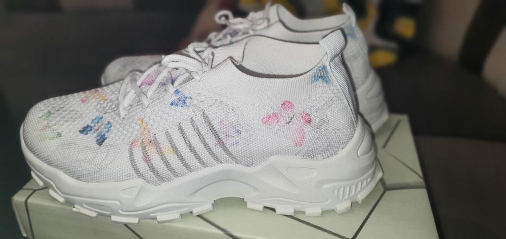 Супер леки летни маратонки