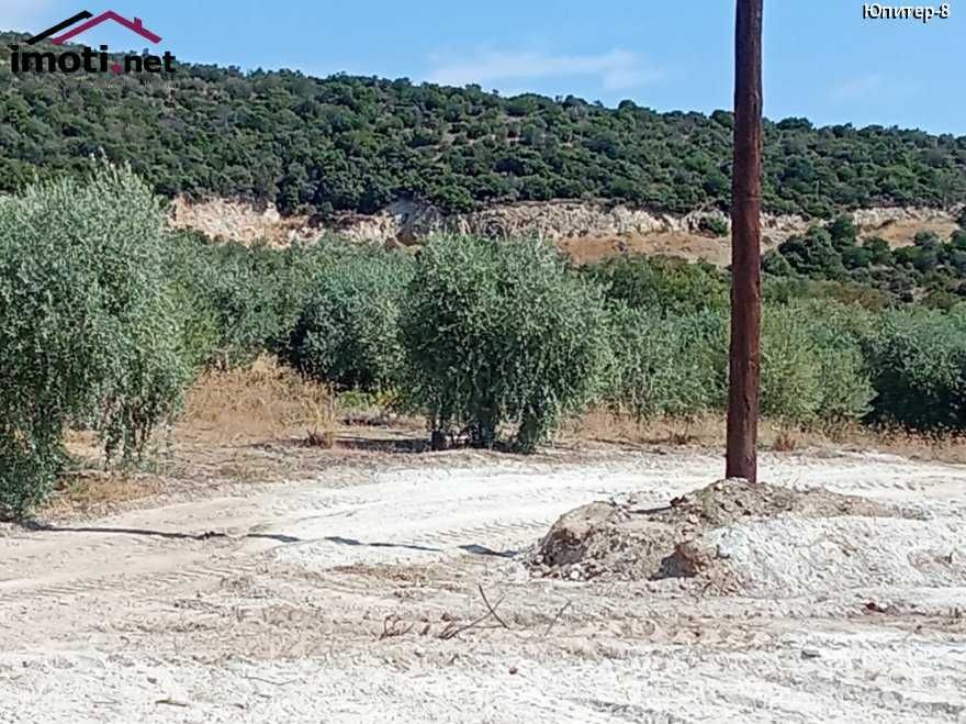 УПИ до Нея Перамос с проекти и РС на къщи -220000 евро.