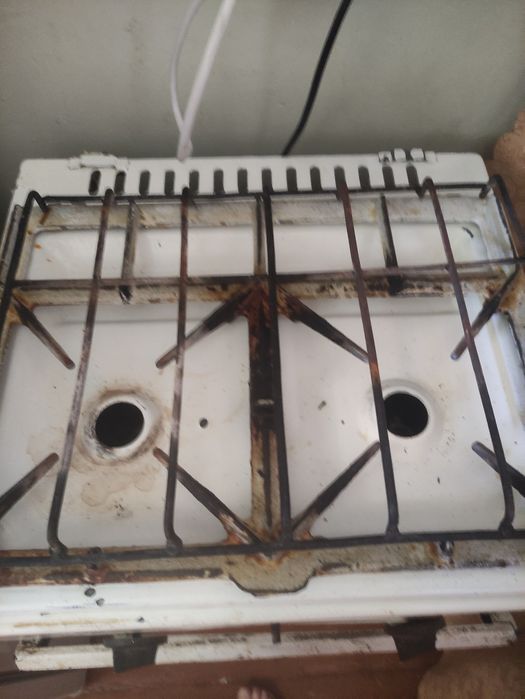 Продаю газовую плиту