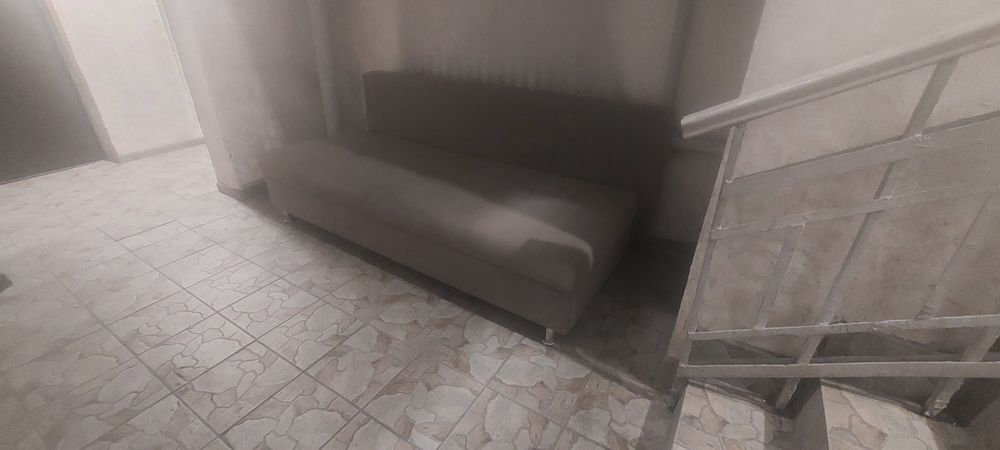 Диван в хорошем состоянии