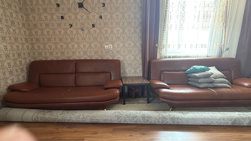 Диван с креслами