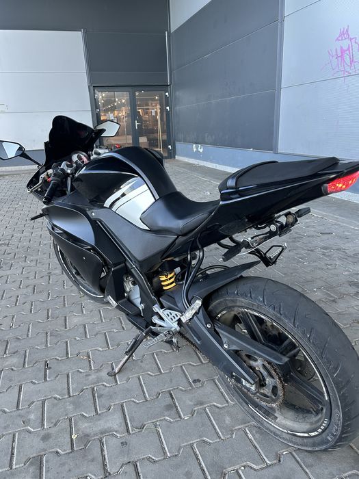 Yamaha  yzf - r125