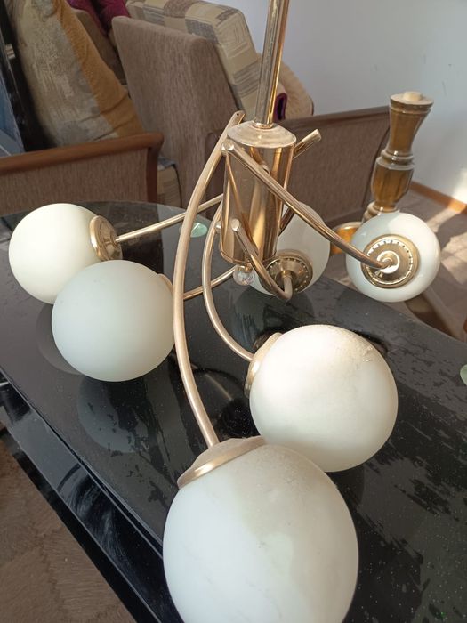 Люстра б/у в хорошем состоянии