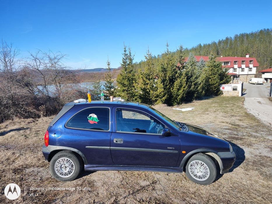 Продавам Opel Corsa 1.0 2000год.