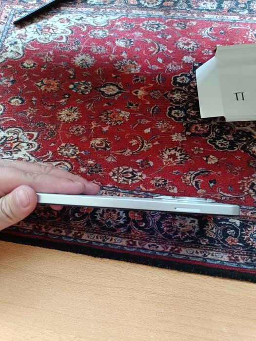 Телефон p70 бял.