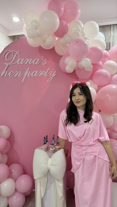 Разгрузка гардероба.