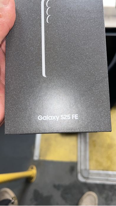 Samsung Galaxy S25 FE