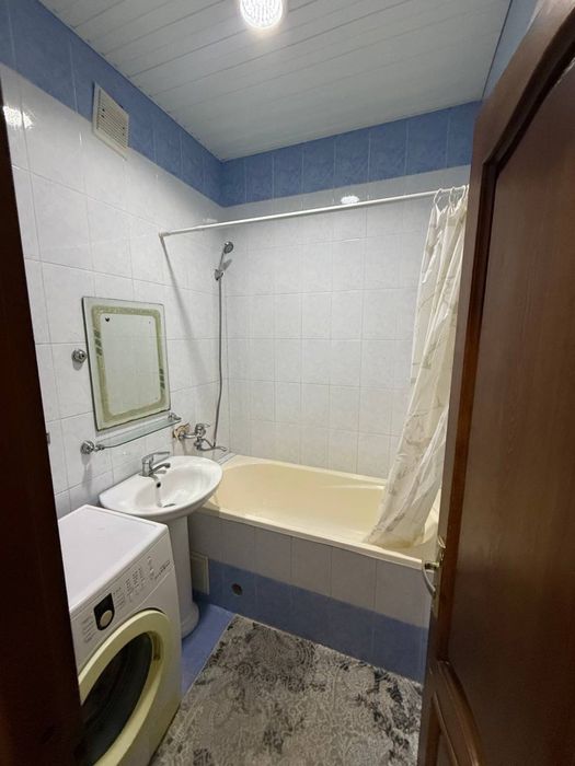 4 xonali dom sotiladi