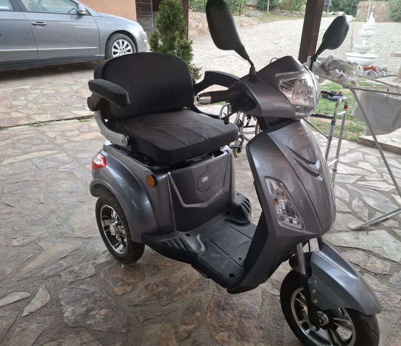 Triciclu electric model VM4 NOU