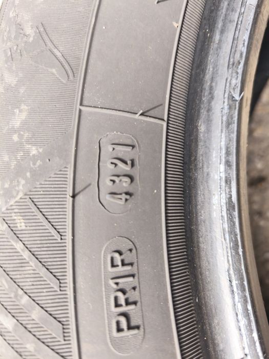 225/55/17" 4бр Good year efficient grip performance,dot4321,6-7mm