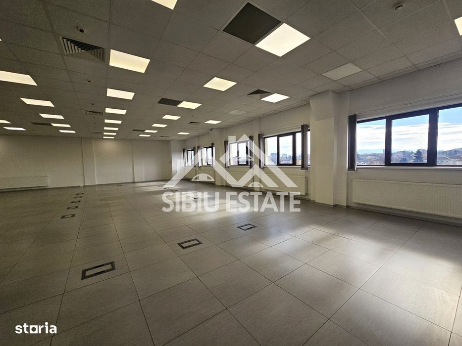 Spatiu de birouri de inchriat locatie centrala si vizibilitate buna
