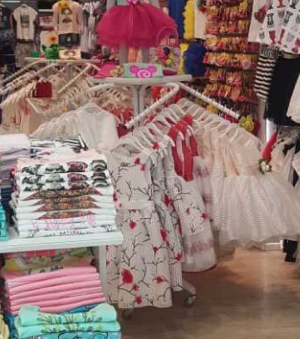 Метални въртележки за дрехи