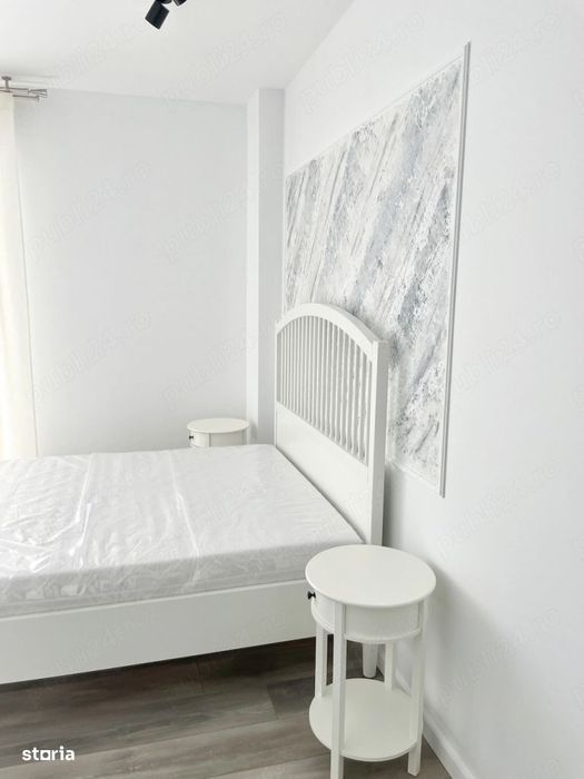 Apartament spatios cu o camera, 38 mp, balcon, zona Teilor