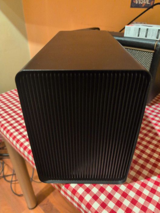 Razer Core X Chroma IMPECABILA