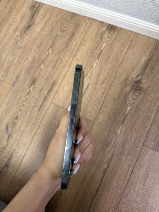 Продам 13 про Мах 256 ГБ