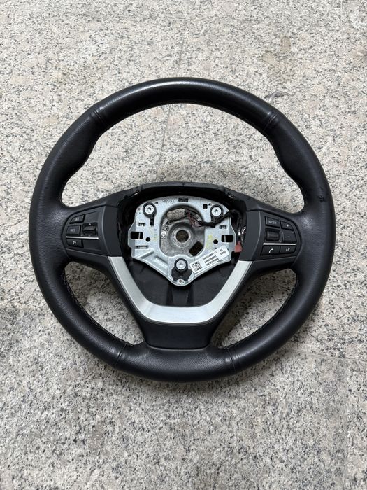 Volan bmw x3 f25 fabr 2016, potriveste pe f10 sau seria3x5 stare nou