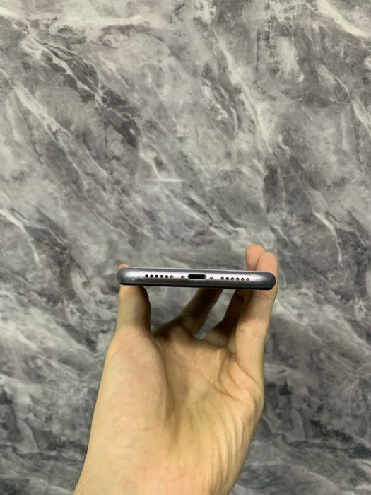 Продам iphone 11 128гб