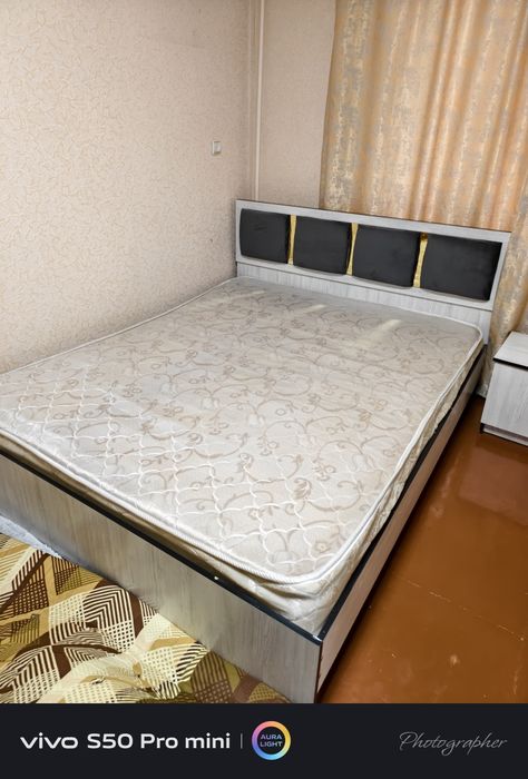 Продам спальный гарнитур