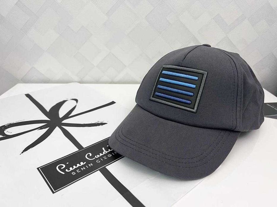 Кепки/бейсболки брендовые