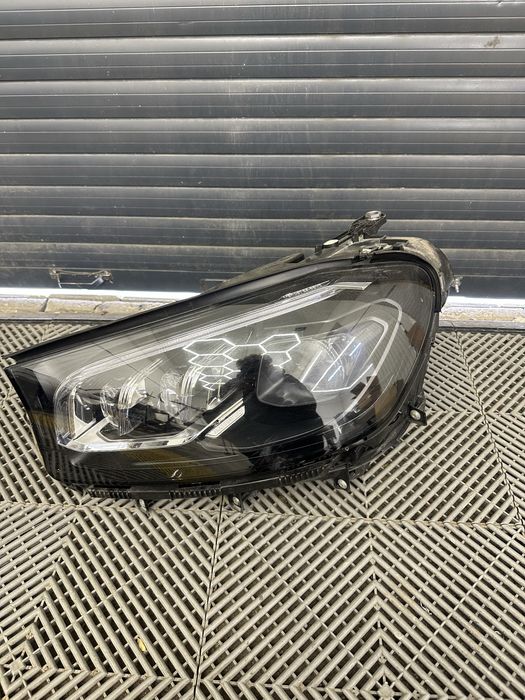 Far Mercedes-Benz GLE W167 – A1679066108