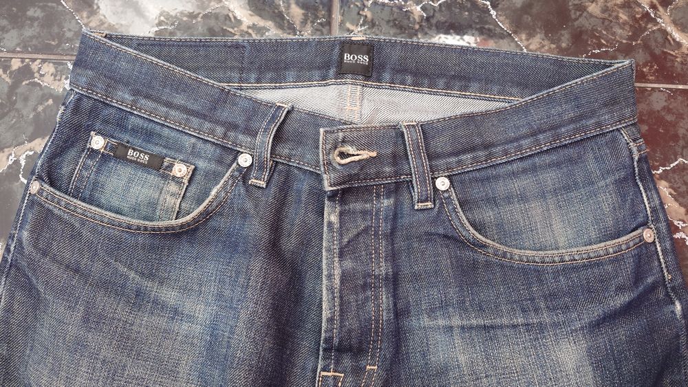 Мъжки дънки Boss размер 32