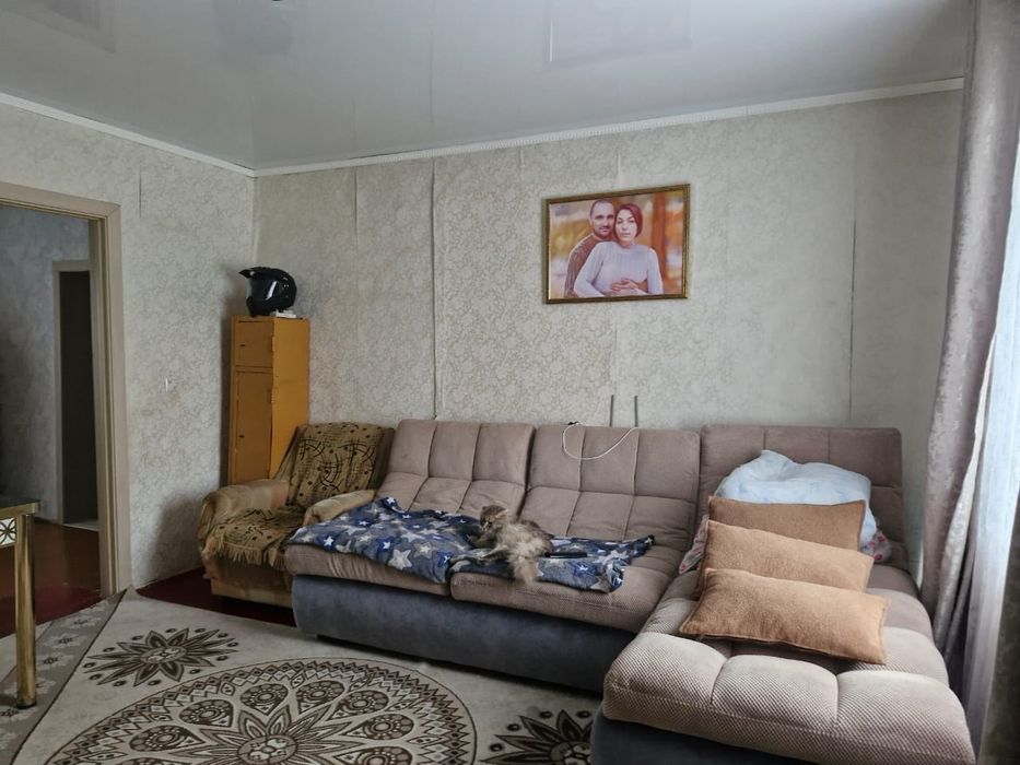 Продам дом,частично мебелированый