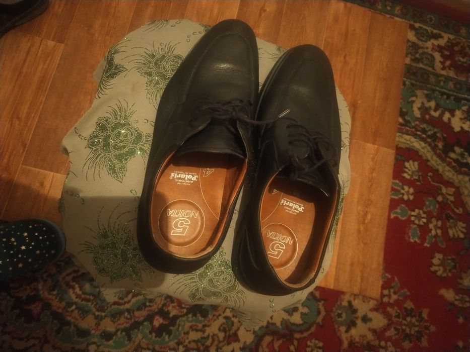 Туфли,красовки,сапожки.