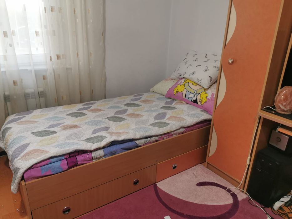 Продам детский спальный гарнитур.