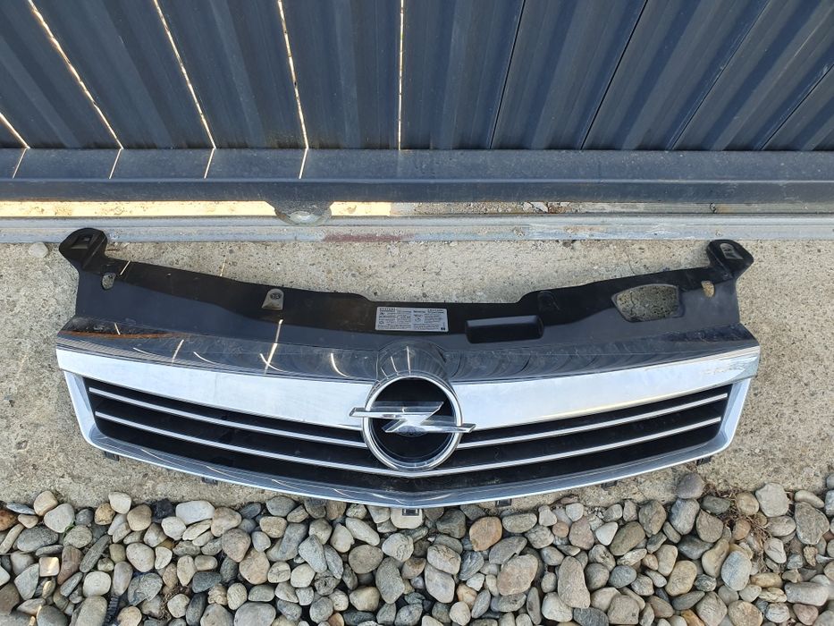 Grila opel astra h facelift