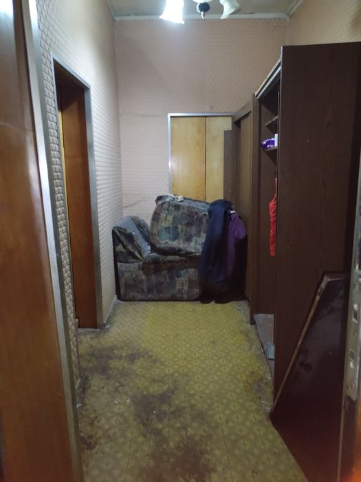 Продаётся дом. 2х комнатный. Площадь 97кв/м. Общий двор.