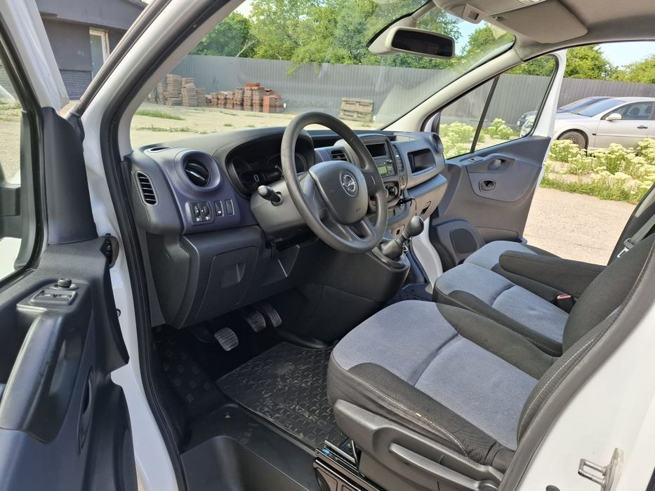 Opel Vivaro 2015 * 1.6 CDTi 120Cp Euro 6 * Clima * Asistenta * Bluetooth