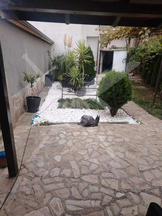 Дава се под наем Етаж от къща в София, Враждебна - 30 кв.м за 350 € - Снимка #2