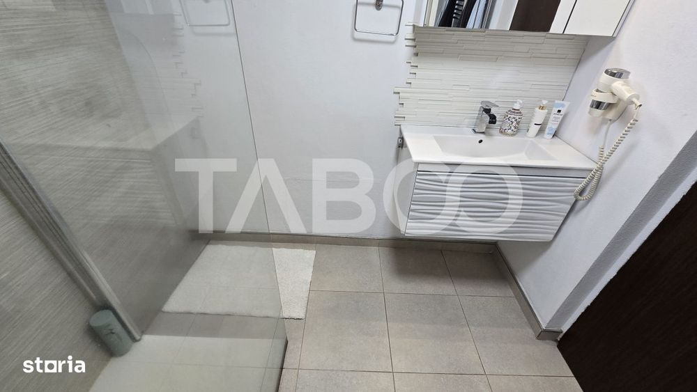 Apartament cu 4 camere de vanzare decomandate 82mp zona Rahovei