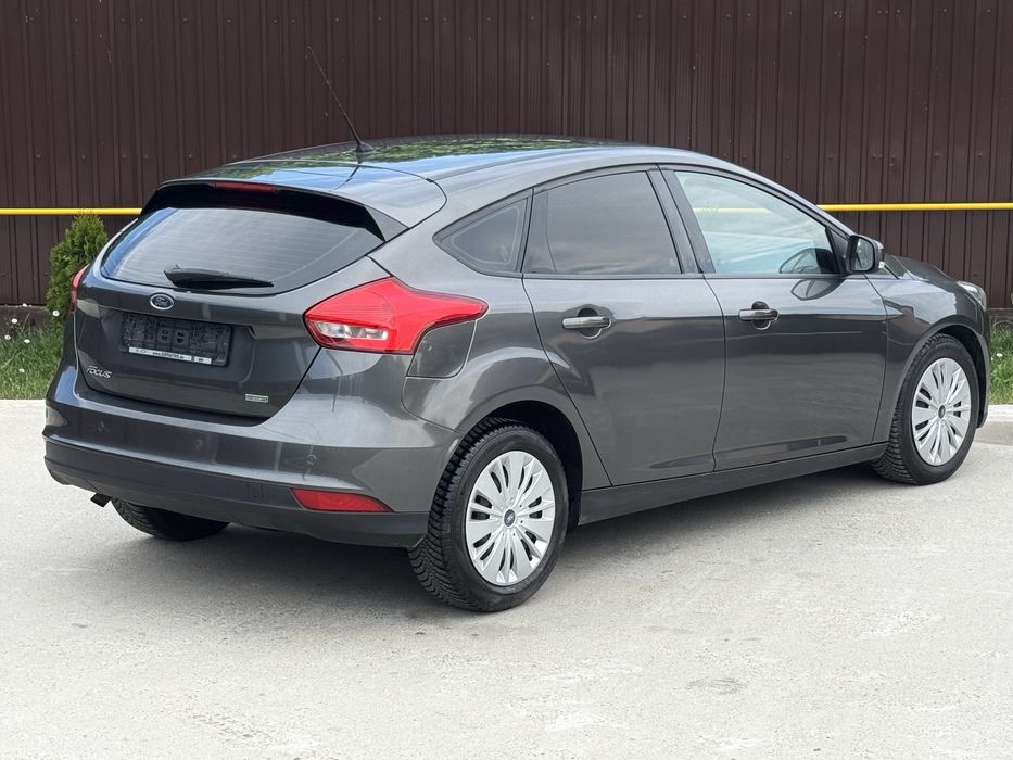 FORD Focus 2015 — imagine 5