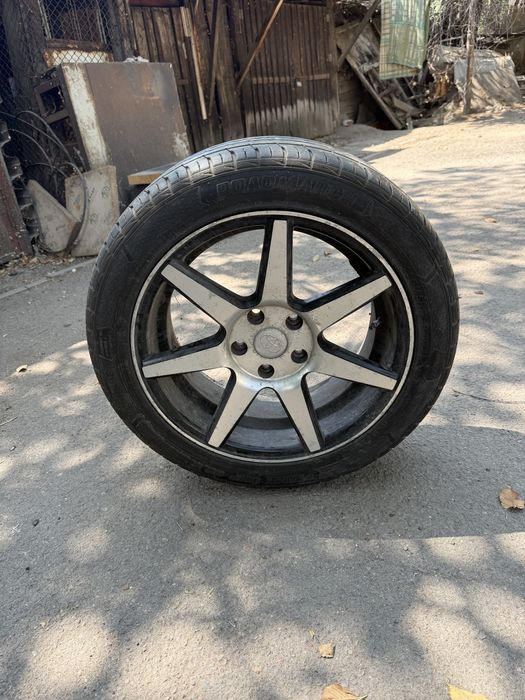 Продам диски и резины балоны r17 235/45