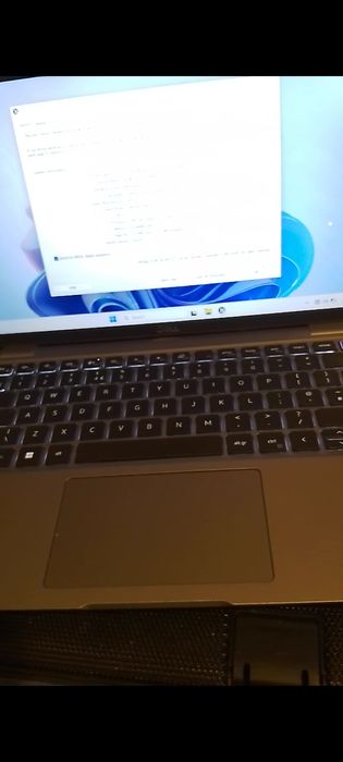 Laptop funcțional,Dell i5 generația 13,stare f buna,16 g ram,ssd,w11