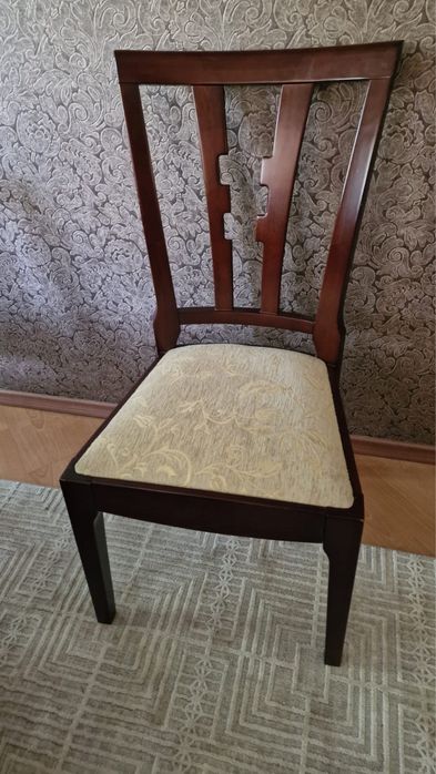 Продам стол со стульями