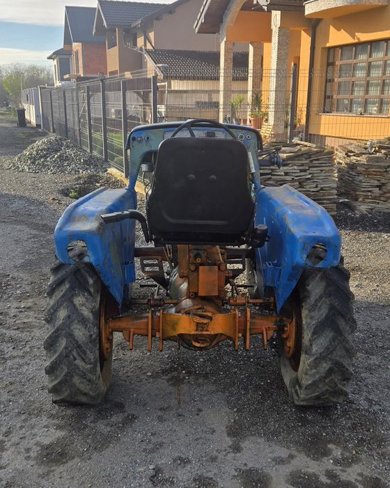 Tractoras 4×4 diesel Eron D 25D