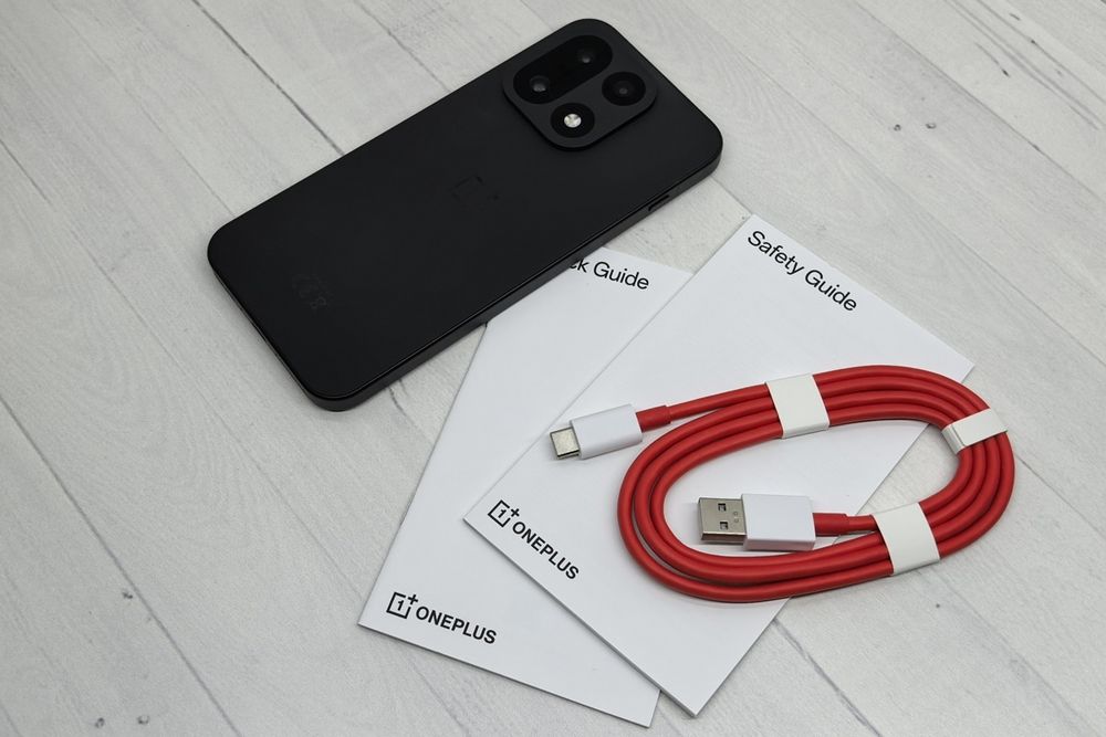 OnePlus 15 16,256