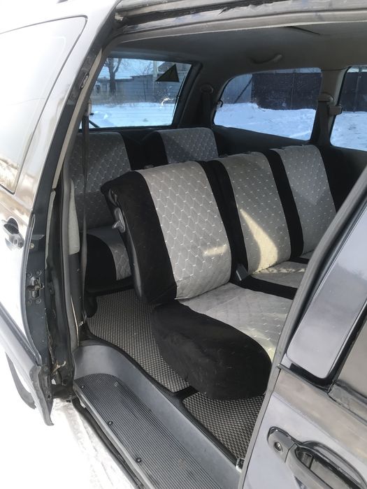 Тойота Превия ХТС