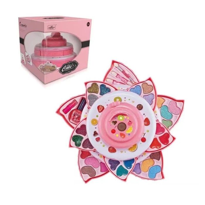 Огромный выбор разной  косметики для девочек