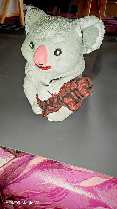 Цветни фигурки от гипс