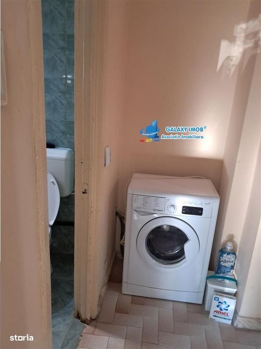 vanzare ap cu 3 camere cf 1 dec  . TRIVALE  .