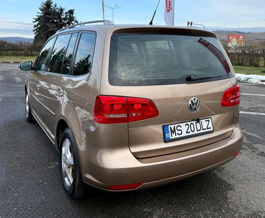 Volkswagen Touran 2011 1.6 TDi 5 locuri Euro5