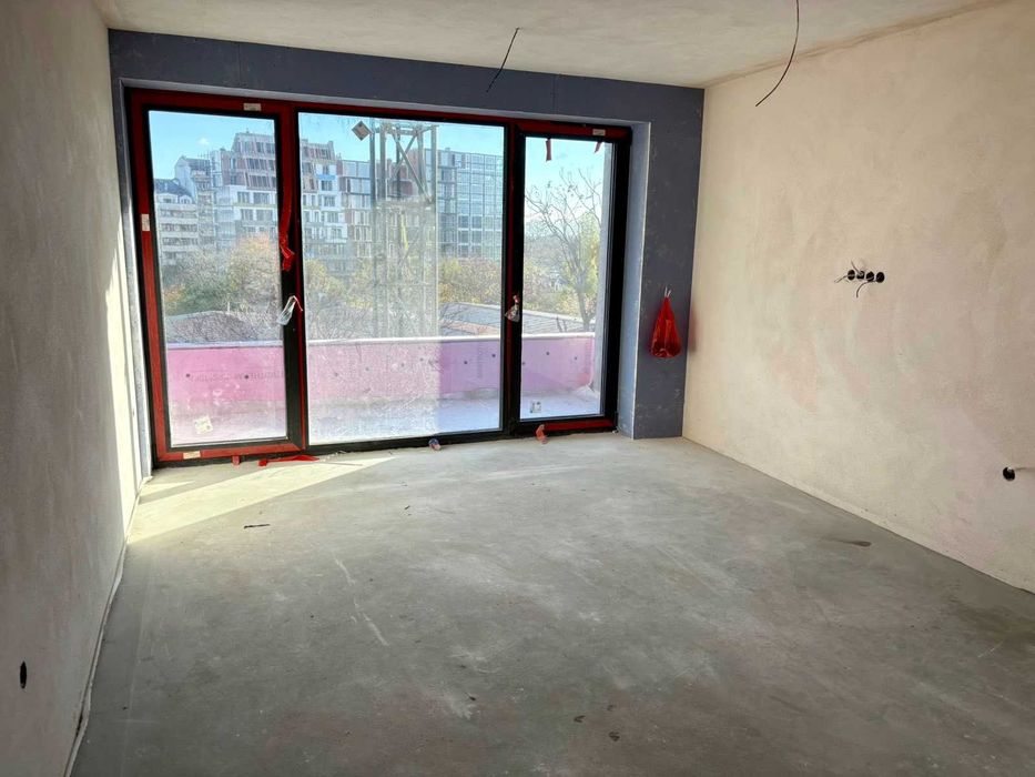 Продава се Тристаен апартамент в Варна, Чайка - 90 кв.м за 1414 €/кв.м - Снимка #5