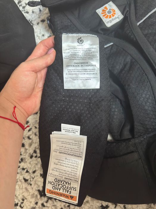 Marsupiu Ergobaby Omni Breeze - Onyx Black +husa iarna MAM