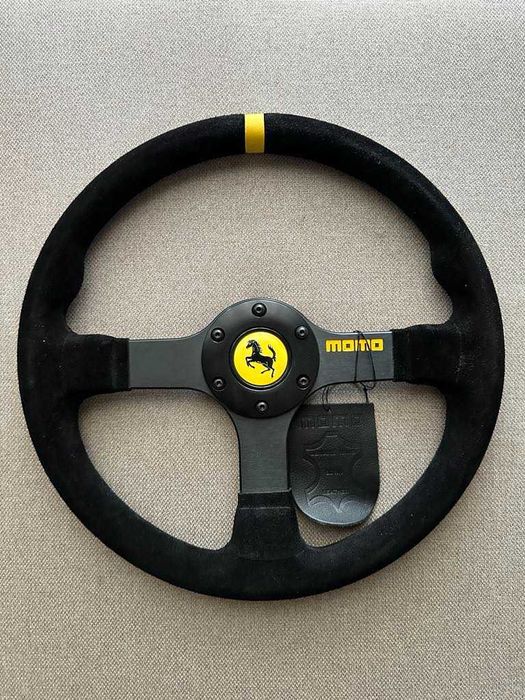 Volan din piele sport MOMO Italy Ferrari / MOMO Steering Wheel Leather / NOU / Diametru 35