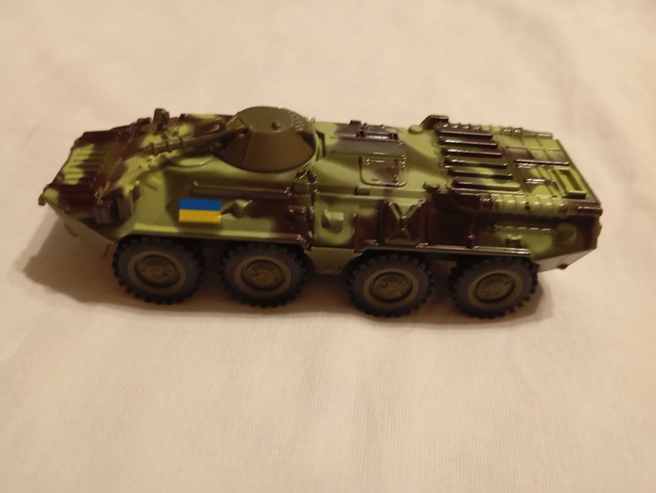 БТР макет в мащаб 1:43