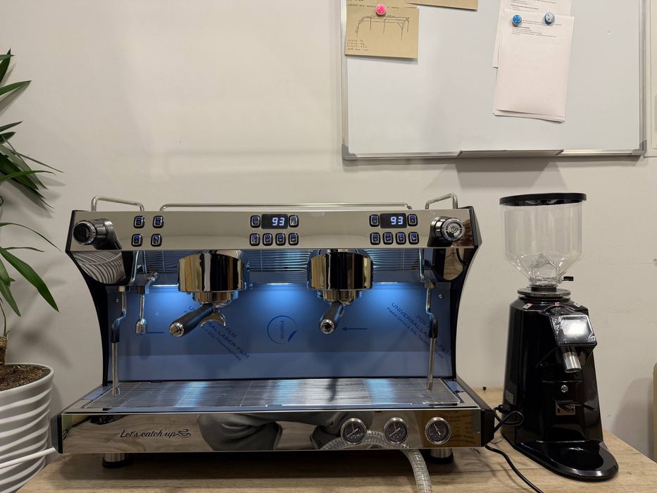 Профессиональная кофе-машина Gemilai G3201 (Аналог Nuova Simonelli)